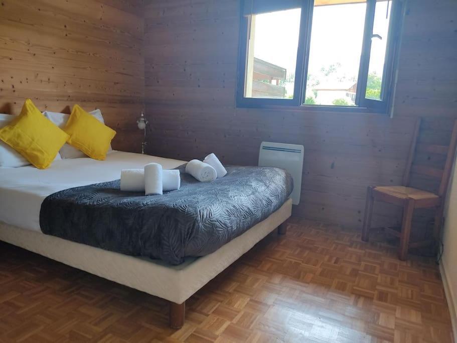 Bel Appartement Au Calme A 5 Minutes Du Village Ментон-Сен-Бернар Екстериор снимка